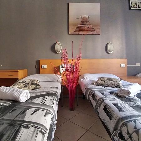 Ciak Hostel โรม ภายนอก รูปภาพ