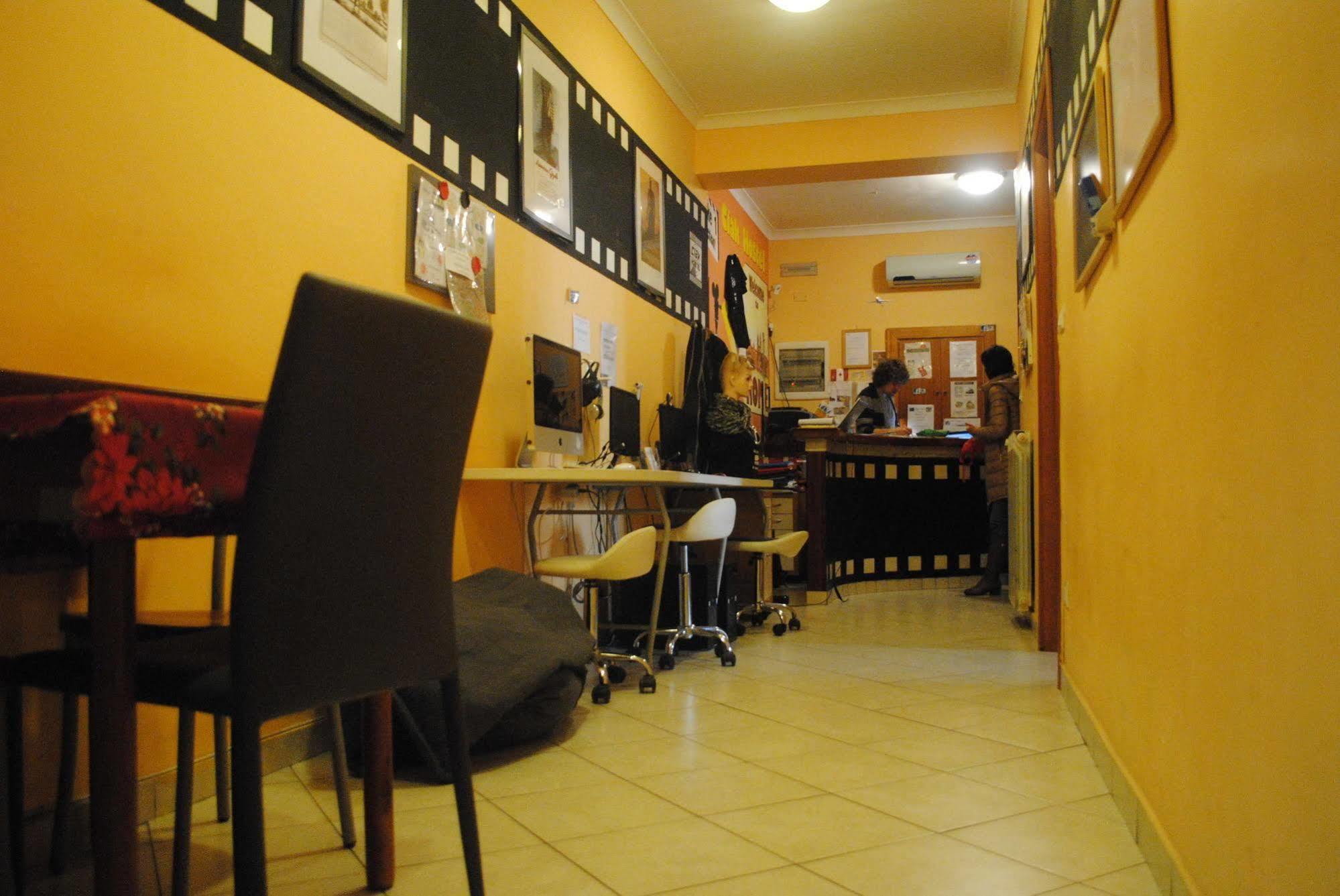Ciak Hostel โรม ภายนอก รูปภาพ